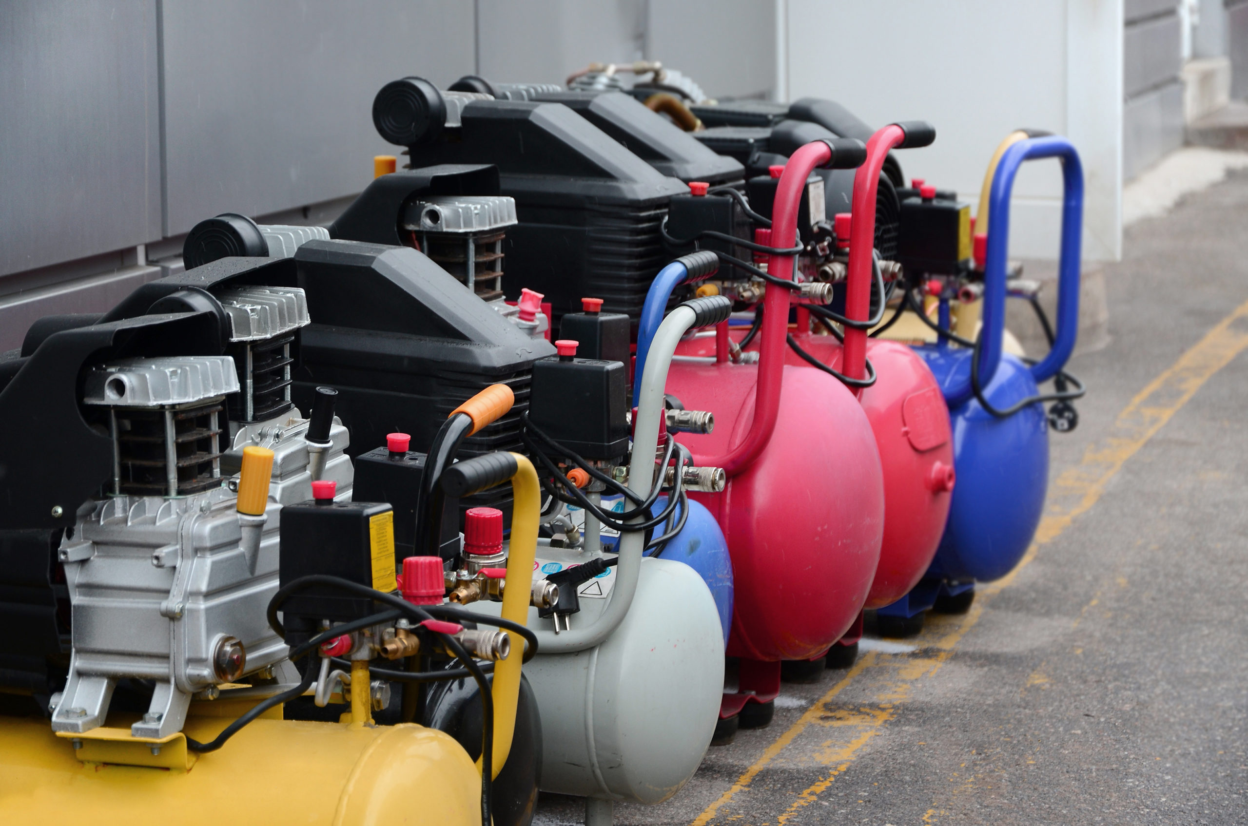 Best Air Compressor Buying Guide By Size, Application & More